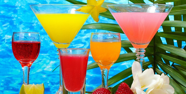Image of a variety of juice and cocktails in different colors at a juice bar. Shaktar Twin Flame Lore #2