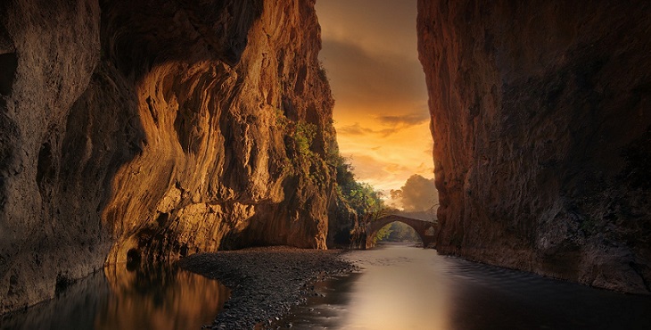 Image of a sublime canyon with a glorious sunset. Yogananda Tales of the Heart #5