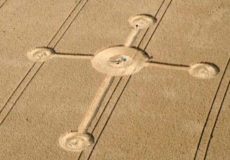 Image of a cross crop circle. Polarity Cross